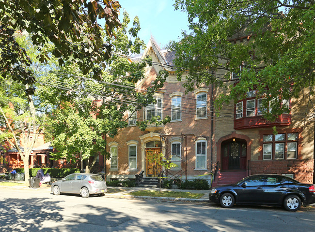 219 Union St in Schenectady, NY - Building Photo - Building Photo