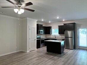 107 Chase Xing in Cornelia, GA - Foto de edificio - Building Photo