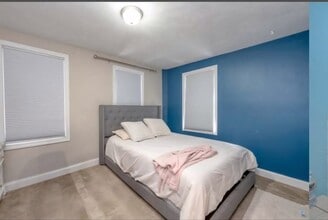 204 N Franklin St in Holbrook, MA - Building Photo - Building Photo