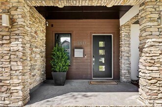 3811 Valley Ridge Rd in Dallas, TX - Building Photo - Building Photo