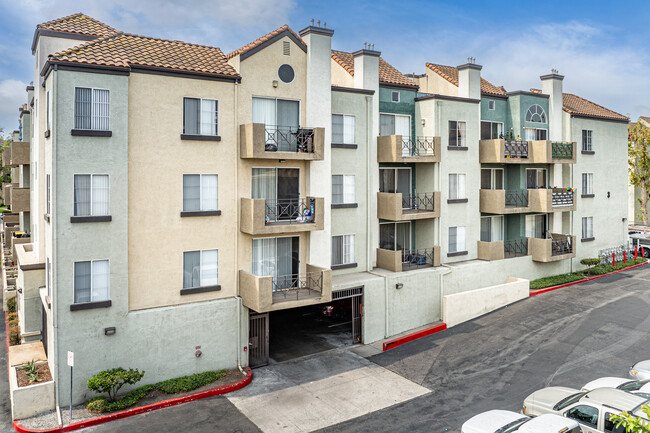 Norwalk Metropointe in Norwalk, CA - Building Photo - Building Photo