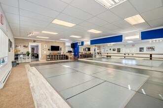 486 Washington St in Norwood, MA - Building Photo - Interior Photo