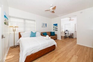 545 Michigan Ave in Miami Beach, FL - Building Photo