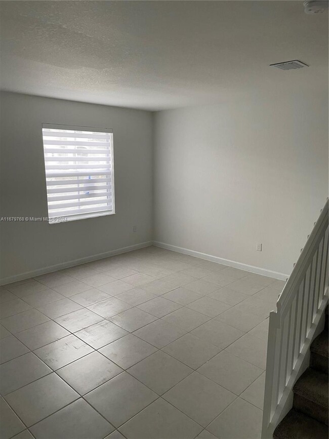 3440 W 114th Terrace in Hialeah, FL - Building Photo - Building Photo