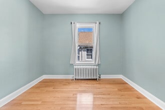 10542 S Ave L in Chicago, IL - Building Photo - Building Photo