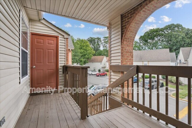 953 Gas Light Ln in Virginia Beach, VA - Building Photo - Building Photo