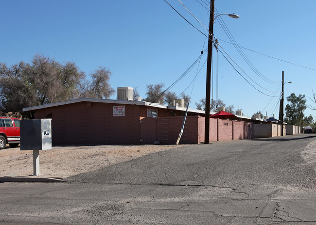 3030 N Estrella Ave in Tucson, AZ - Building Photo - Building Photo