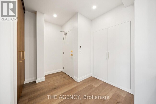 153 Main St E in Milton, ON - Building Photo - Building Photo