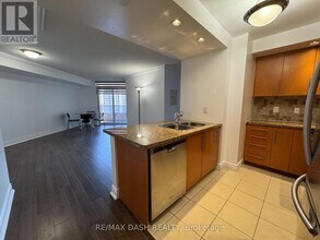1724-1500 DORIS Ave in Toronto, ON - Building Photo - Building Photo