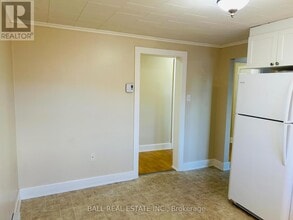 61 Bolton St in Kawartha Lakes, ON - Building Photo - Building Photo