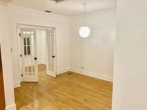 5734 N Ridge Ave in Chicago, IL - Building Photo - Building Photo