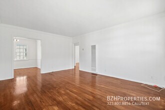 1047 S Holt Ave in Los Angeles, CA - Building Photo - Building Photo