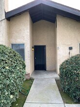 4401 Parkwood Ct in Bakersfield, CA - Building Photo - Building Photo