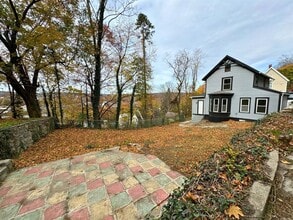 35 Mt Pleasant St in Derby, CT - Building Photo - Building Photo