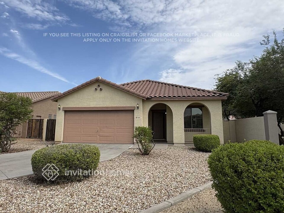 3121 S 74th Dr in Phoenix, AZ - Building Photo