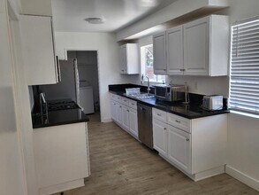 8856 Casaba Ave in Los Angeles, CA - Building Photo - Building Photo