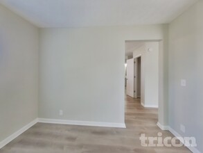 1022 Ridge Trail, Unit Private in Goodlettsville, TN - Foto de edificio - Building Photo