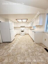 10406 Silver City Dr in Boise, ID - Building Photo - Building Photo