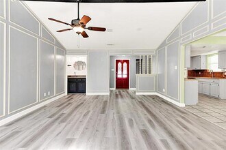 4005 Azalea Ln in Garland, TX - Building Photo - Building Photo