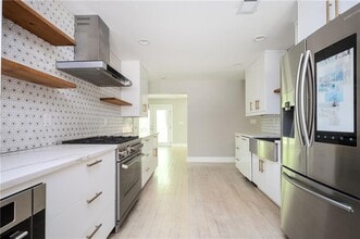 2532 Mercedes Dr NE in Atlanta, GA - Building Photo - Building Photo