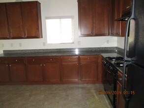 5724 Port Douglas Ct in Las Vegas, NV - Building Photo - Building Photo