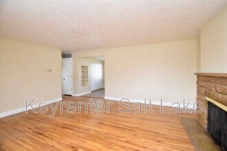 7340 Cottonwood St in Midvale, UT - Building Photo - Building Photo