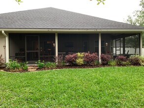 4180 Hazelbrook Ln in Jacksonville, FL - Foto de edificio - Building Photo