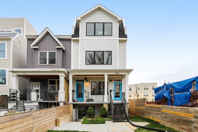 property at 1638 Trinidad Ave NE