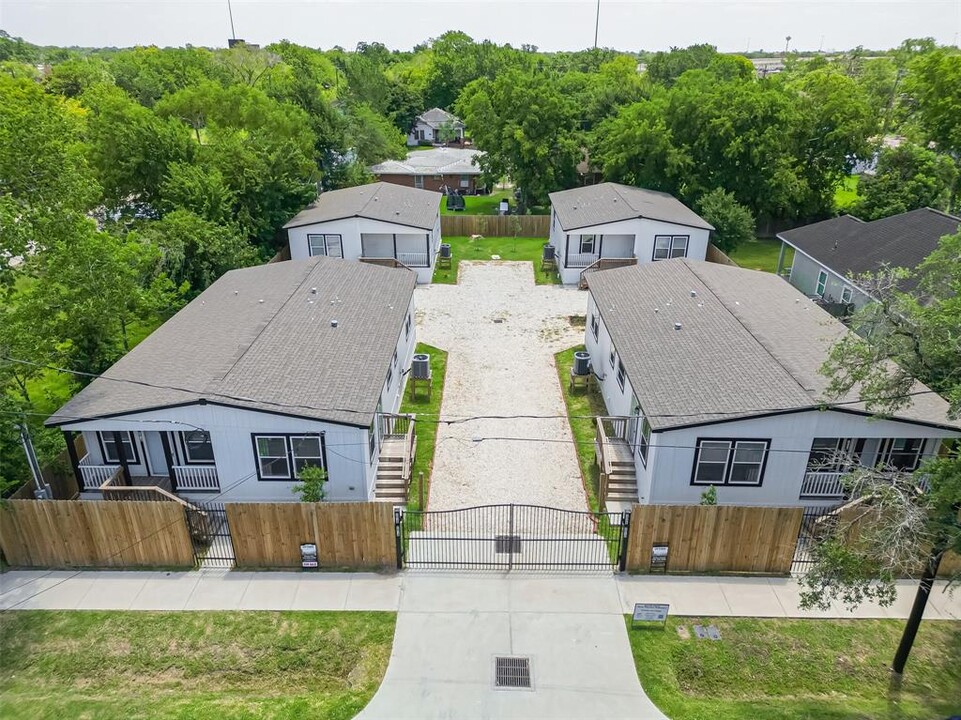 2018 Stevens St in Houston, TX - Building Photo