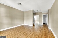 2414 Baker St photo'