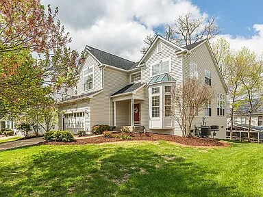 47086 Garrett Pl in Sterling, VA - Building Photo