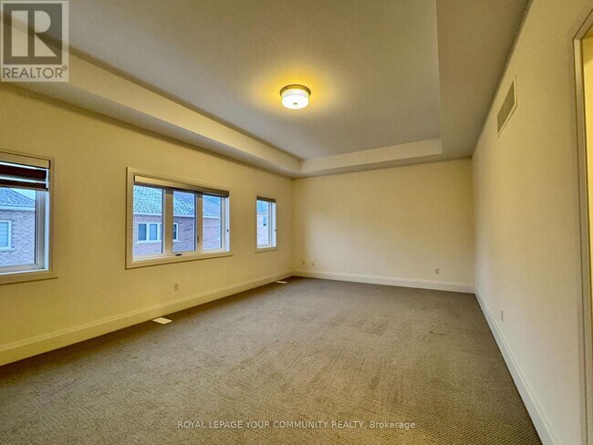 38 Elverton Cres in Brampton, ON - Building Photo - Building Photo