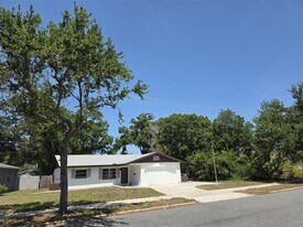 5210 Dr M.L.K. Jr St N in St. Petersburg, FL - Building Photo