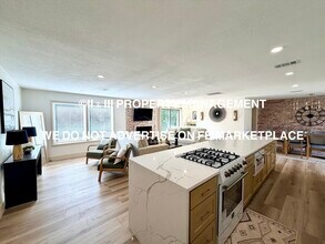 9730 State Line Rd in Leawood, KS - Building Photo - Building Photo