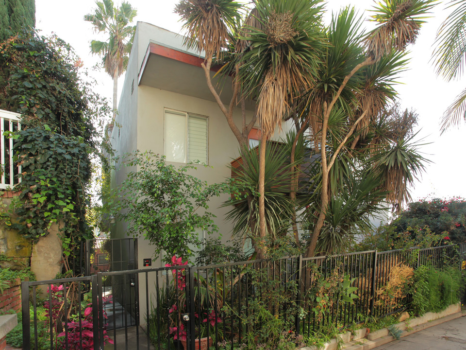 6 Seaview Ter in Santa Monica, CA - Foto de edificio