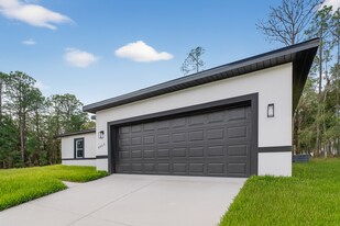 9066 N Akola Way in Citrus Springs, FL - Building Photo
