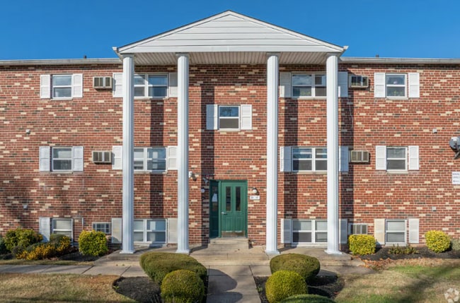 3110 Knights Rd