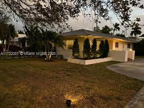 213 N 15th Ave in Hollywood, FL - Building Photo - Building Photo