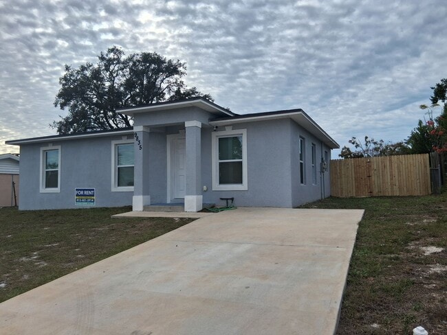 9835 Gray Fox Ln in Port Richey, FL - Building Photo - Building Photo
