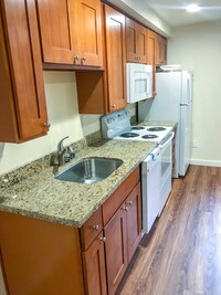 515 East Denny Apartments in Seattle, WA - Building Photo - Interior Photo