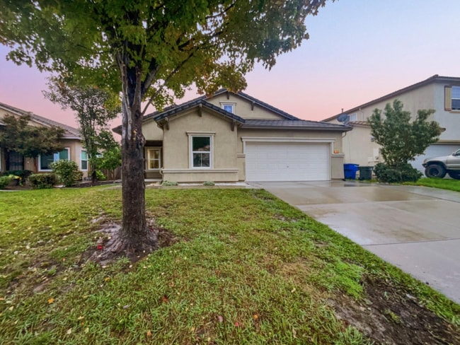 7525 Muirfield Way in Sacramento, CA - Building Photo - Building Photo