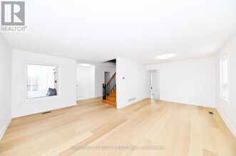 119 Cromwell Rd in Vaughan, ON - Building Photo - Building Photo