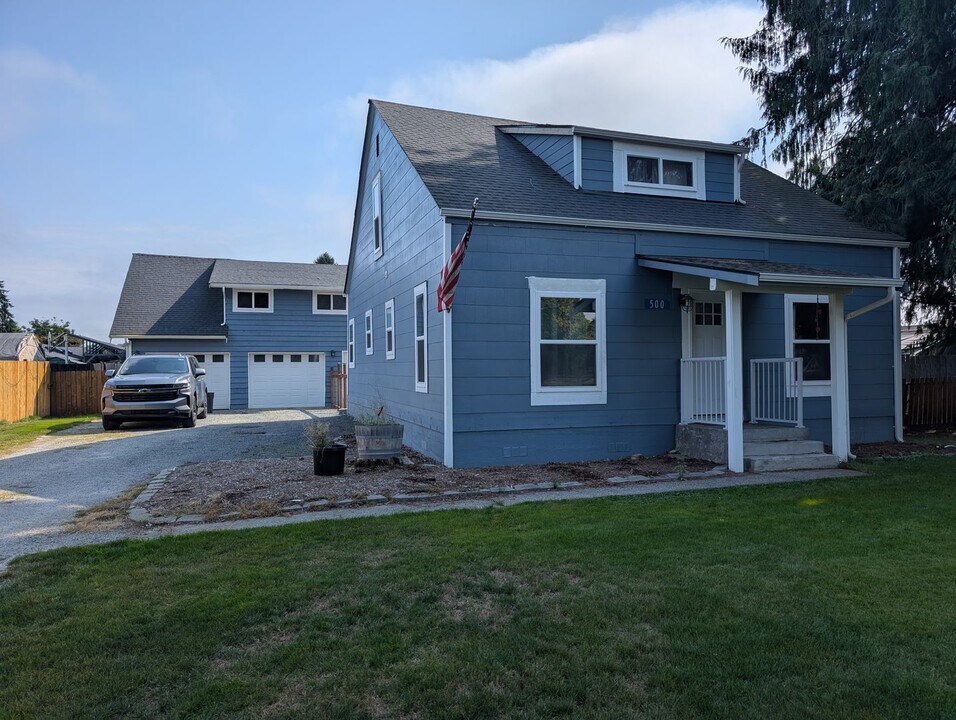 500 Gardner Rd in Burlington, WA - Building Photo