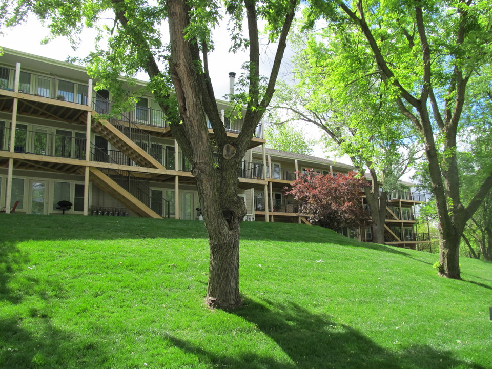 Parkwild Apartments in Council Bluffs, IA - Building Photo