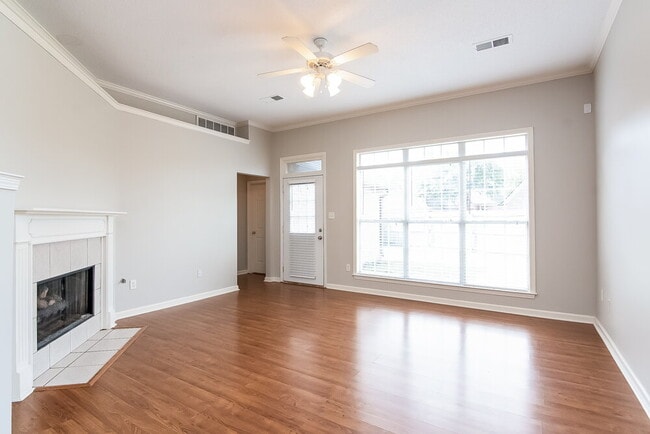 7436 Bakers Glenn Ln in Cordova, TN - Building Photo - Building Photo