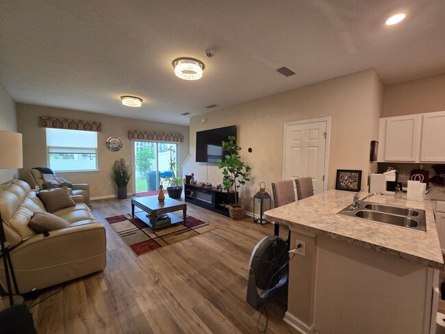 7804 Merchants Way in Jacksonville, FL - Building Photo - Building Photo