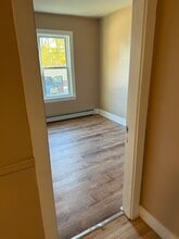 386 Main St, Unit 102 in Biddeford, ME - Building Photo - Building Photo