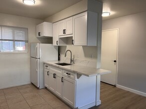 7010 Jordan Ave in Los Angeles, CA - Building Photo - Building Photo