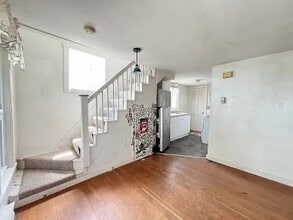326 Bridle Path in Worcester, MA - Building Photo - Building Photo