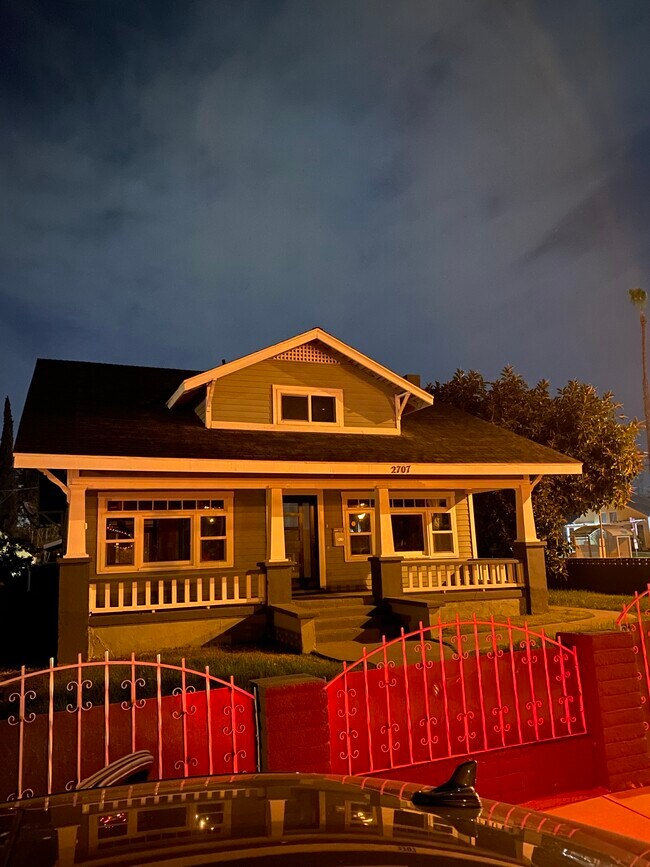 2707 Cridge St Apartments and Nearby Riverside Apartments For Rent